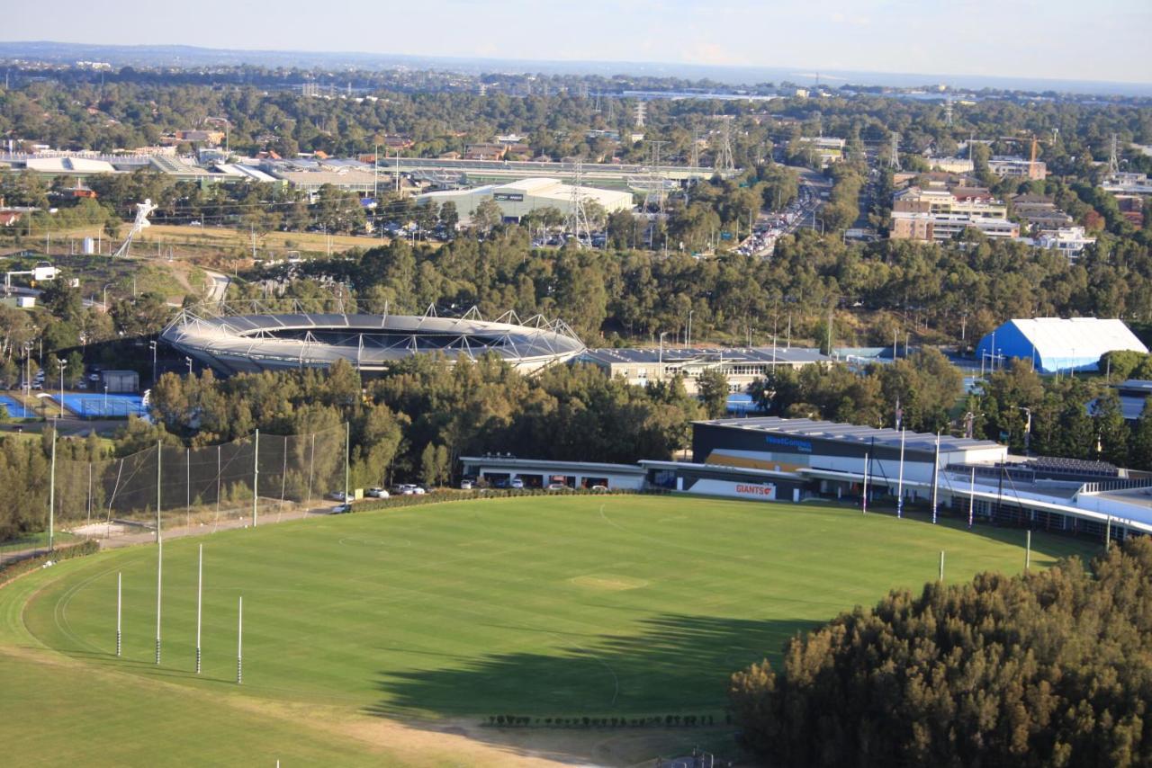 Stunning Views Sydney Olympic Park Apartment Exterior photo